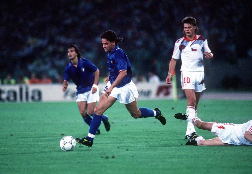 Mondiale Italia 90, Roma. Italia-Cecoslovacchia 2-0. Il secondo gol dell’Italia segnato da Roberto Baggio (Omega)